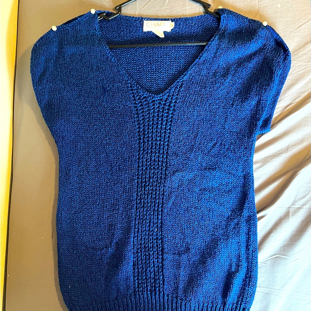 Vintage sleeveless knit sweater